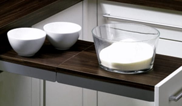 table pull out chennai
